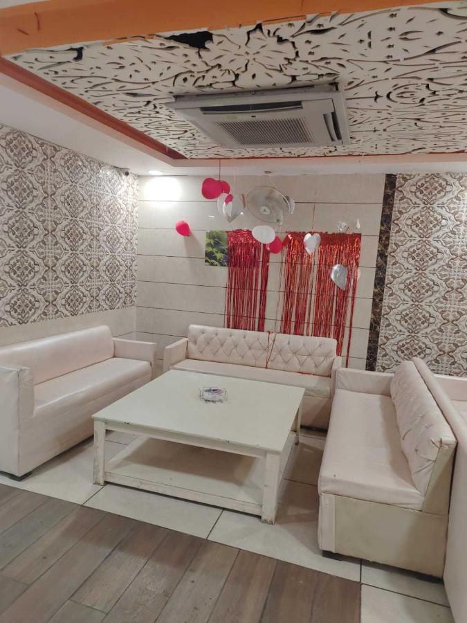 Hotel O Food Plaza Zirakpur Екстер'єр фото
