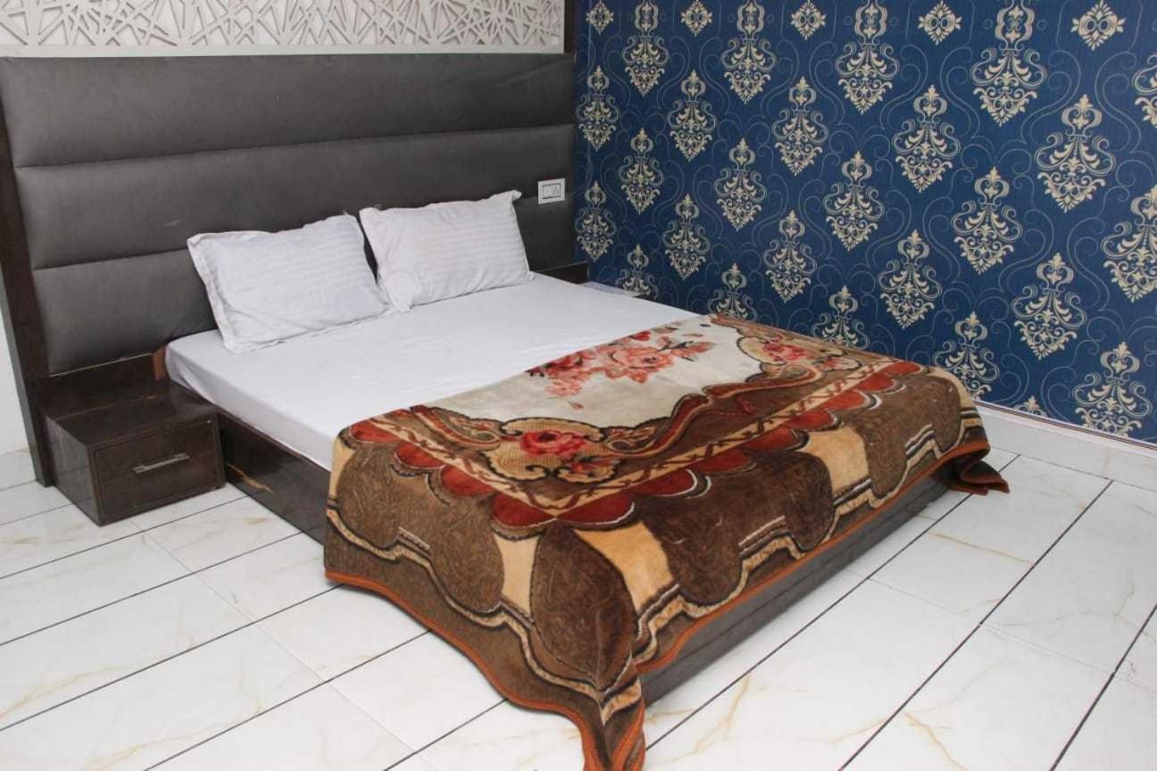 Hotel O Food Plaza Zirakpur Екстер'єр фото